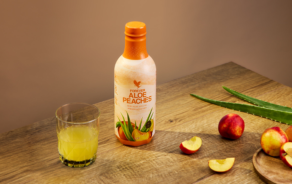 Forever Aloe Peaches nu i genanvendelig PET-flaske. 